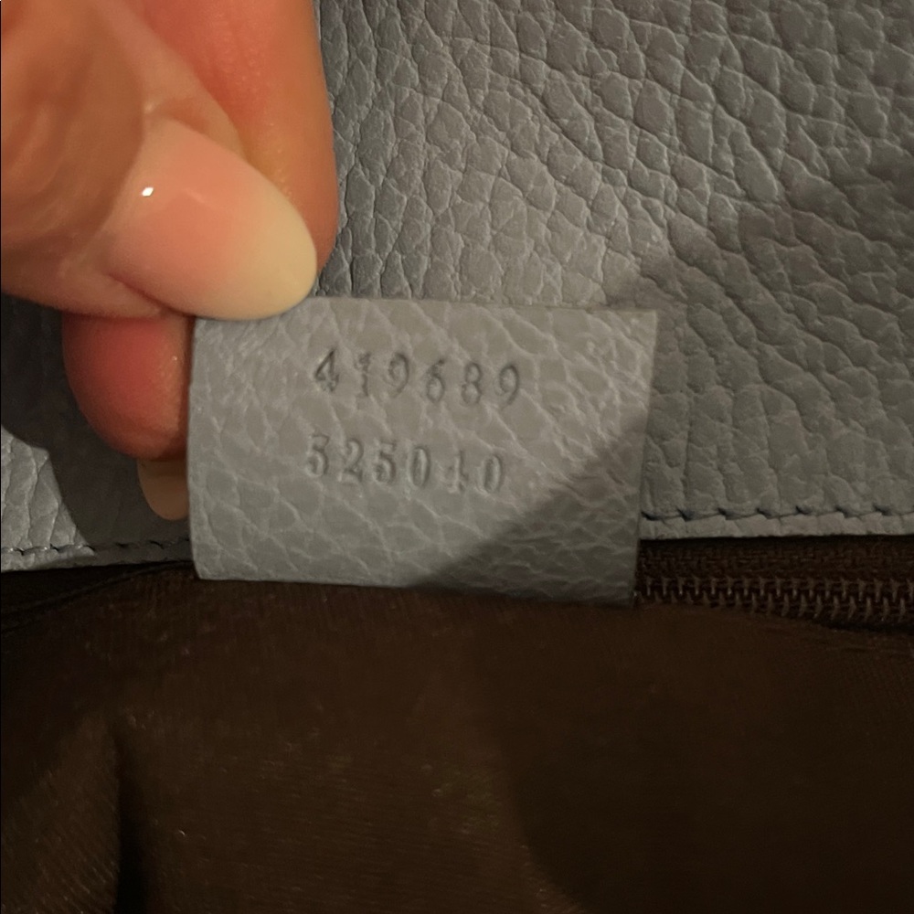 Gucci Light Blue Leather Shoulder Bag Authentic - Picture 9 of 10